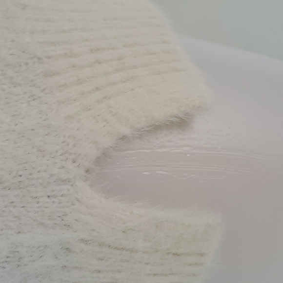 Modcloth White with Metallic Multicolored Polka Dot Fuzzy Sweater. Sz M - Picture 4 of 9